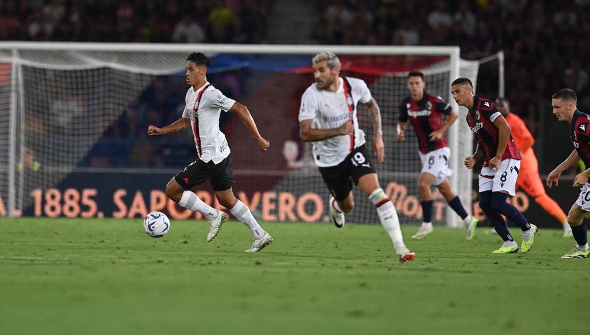 Pemain AC Milan, Tijjani Reijnders saat menguasai bola pada laga Serie A Italia antara Bologna FC dan AC Milan di Stadio Renato Dall'Ara, Selasa (22/08/23). (Foto: acmilan) Copyright: © acmilan