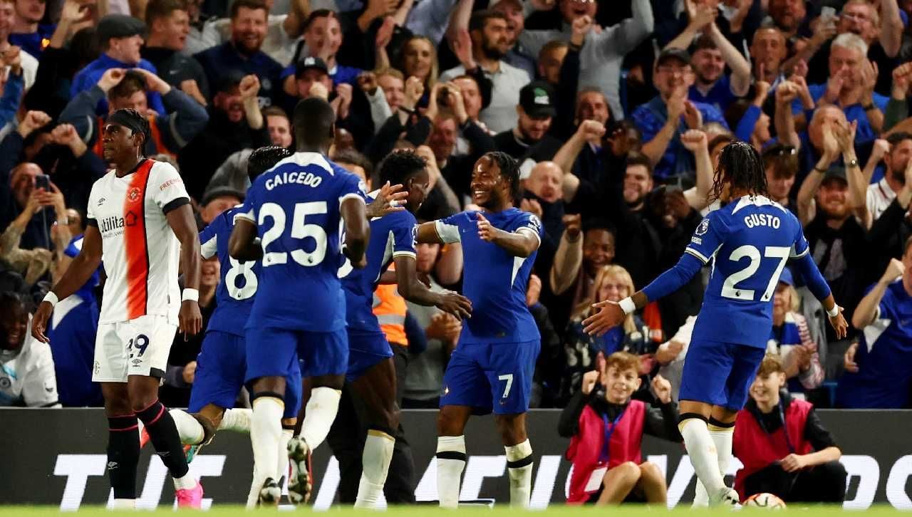 Setidaknya ada lima bintang Liga Inggris (Premier League) yang nilai pasarnya menurun drastis, di mana Chelsea dan Manchester United rugi bandar. Copyright: © Reuters-Andrew Boyers