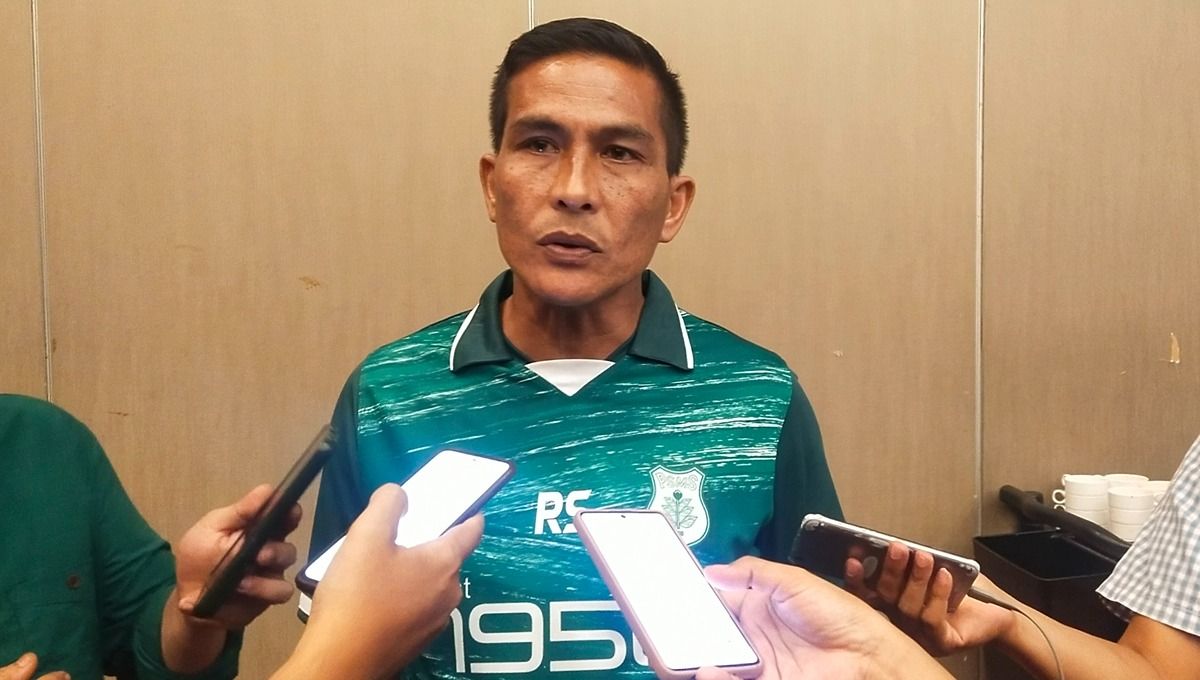 Pelatih Kepala PSMS Medan, Ridwan Saragih. (Foto: Aldi Aulia Anwar/INDOSPORT) Copyright: © Aldi Aulia Anwar/INDOSPORT