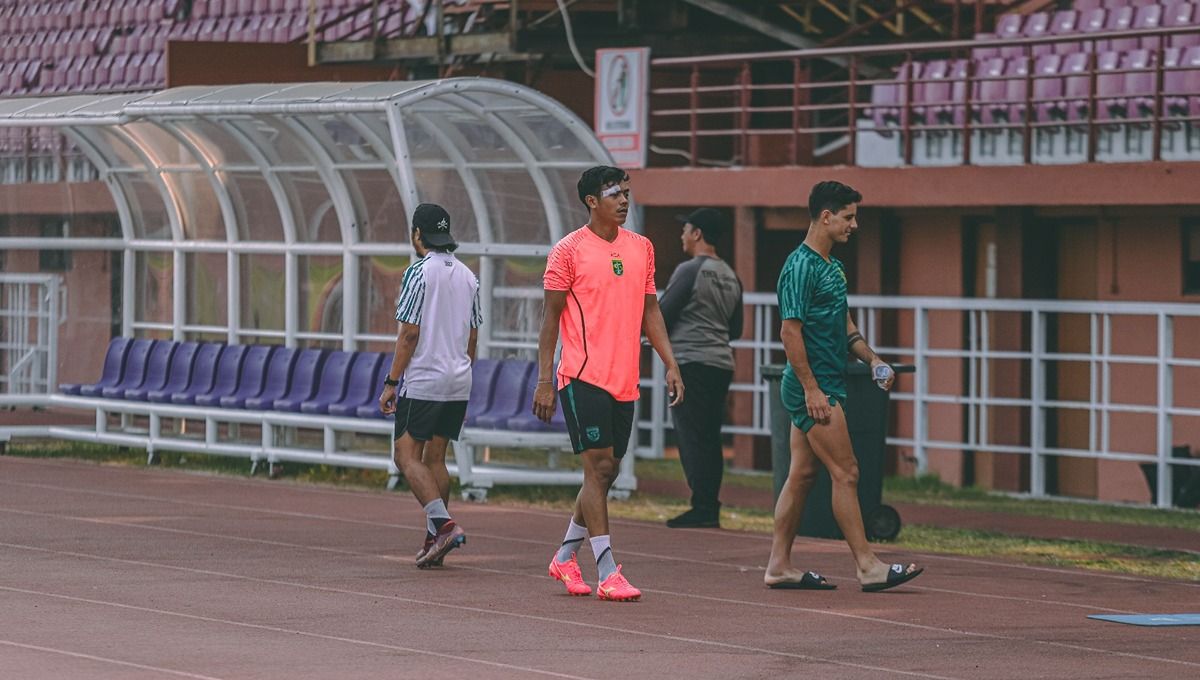 Persebaya Surabaya dilanda badai cedera sejumlah pemainnya usai hadapi Madura United, Minggu (17/9/23) kemarin pada pekan ke-12 Liga 1 2023/2024. Copyright: © Fitra Herdian/INDOSPORT