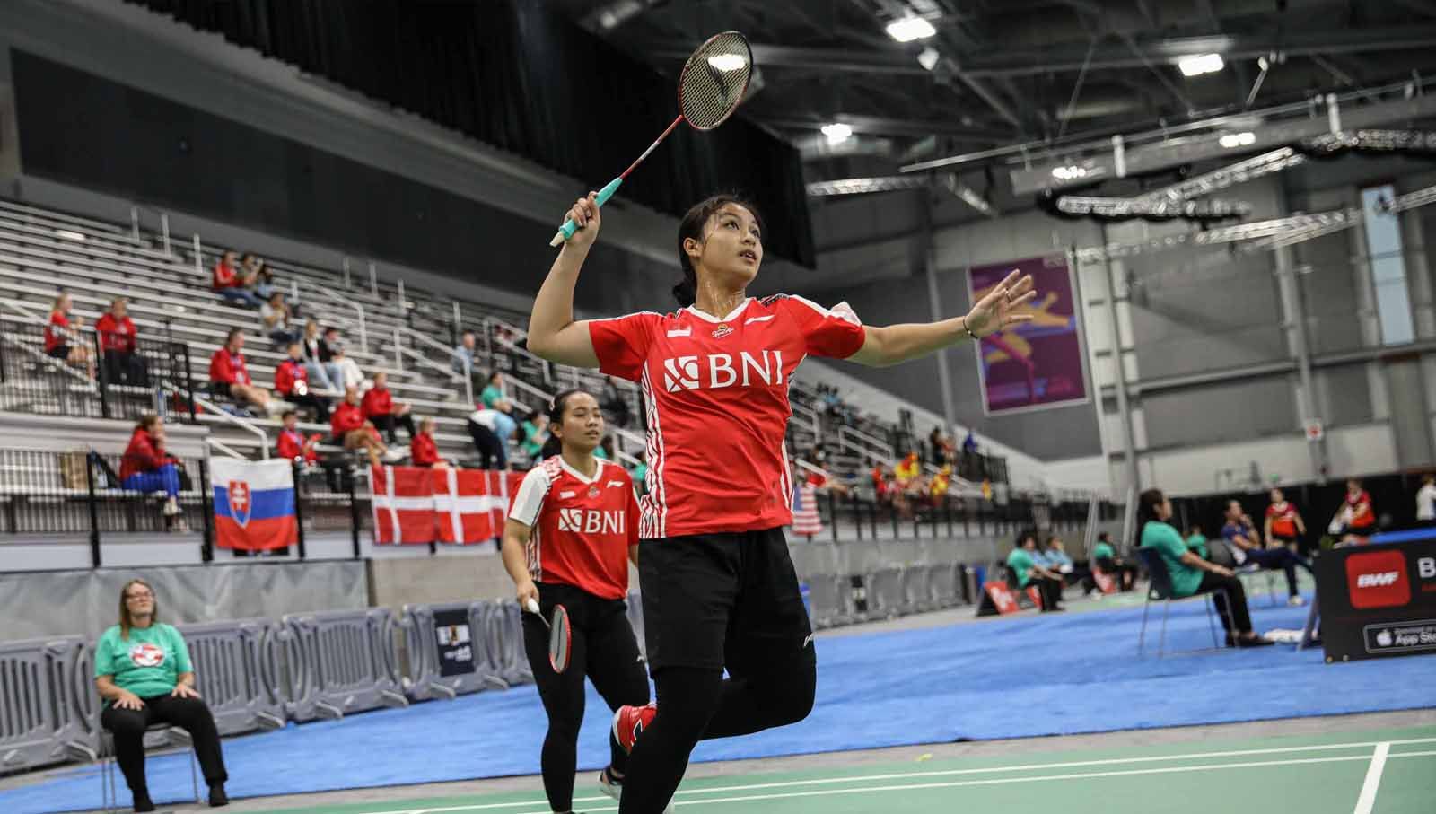 Pasangan ganda putri junior Indonesia, Anisanaya Kamila/Az Zahra Ditya Ramadhani di Piala Suhandinata. (Foto: pbdjarum) Copyright: © pbdjarum