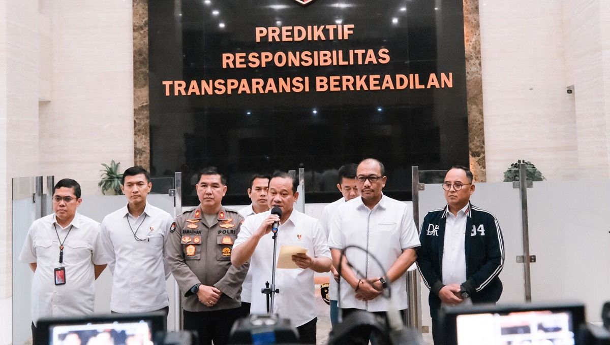 Kasatgas Anti-Mafia Bola Polri Irjen Asep Edi Suheri dalam jumpa pers di Gedung Bareskrim Polri, Jakarta Selatan, Rabu, 27 September 2023. (Foto: Humas Mabes Polri) Copyright: © Humas Mabes Polri