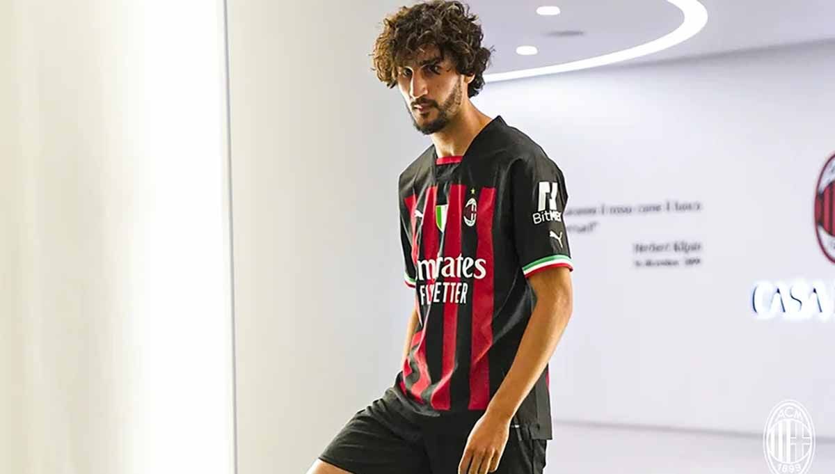 Pemain AC Milan, Yacine Adli. (Foto: acmilan) Copyright: © acmilan