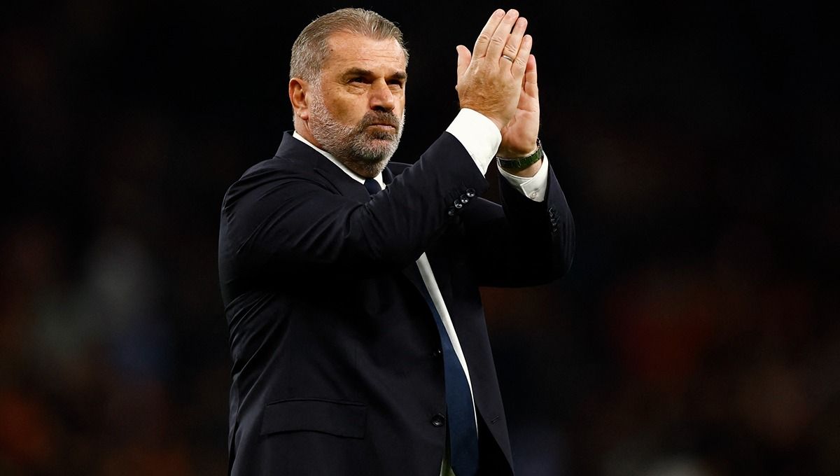 Pelatih Tottenham, Ange Postecoglou. Foto: Reuters/Peter Cziborra. Copyright: © Reuters/Peter Cziborra