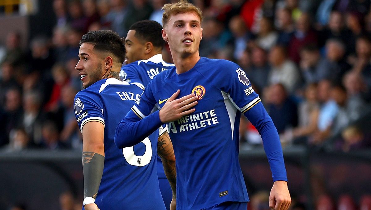 Konsistensi Cole Palmer mampu membawa Chelsea kembali melanjutkan tren positifnya kala menumbangkan Burnley di lanjutan Liga Inggris (Premier League). Copyright: © Reuters/Lee Smith