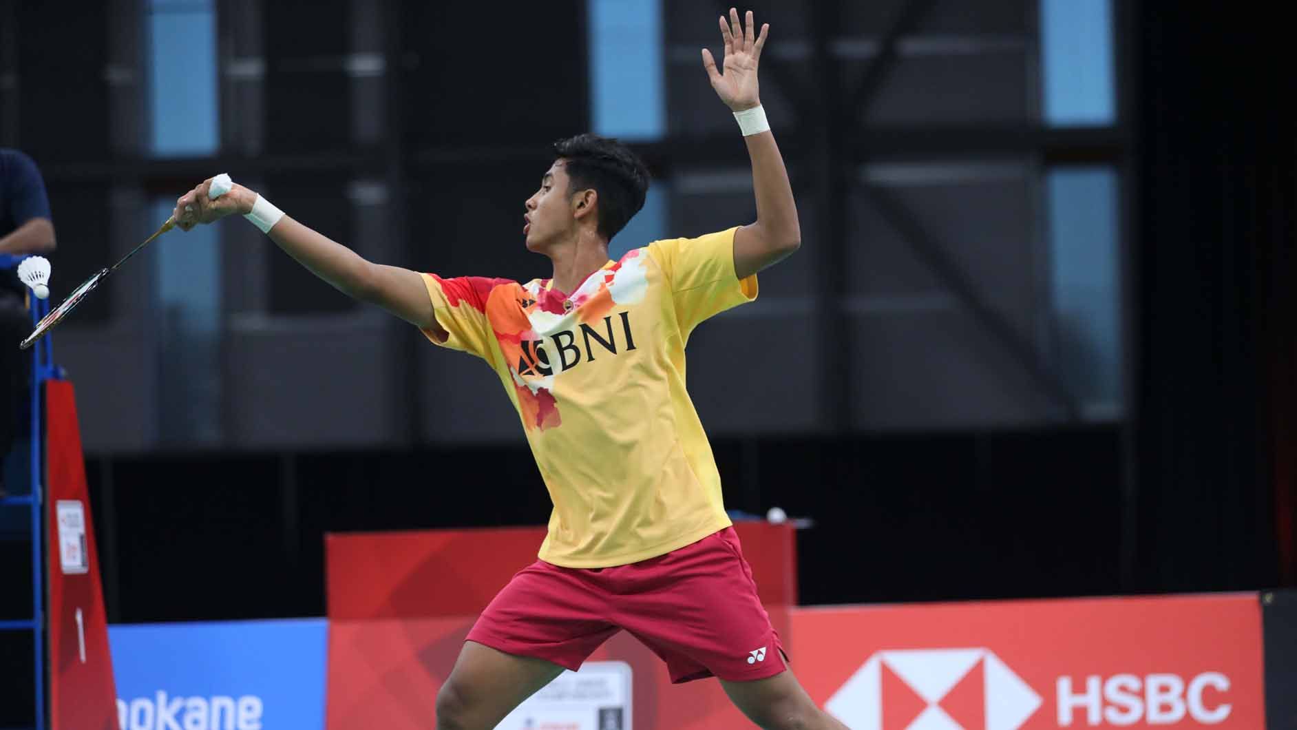 Jagoan China Hu Zhe An dilibas sampai dua kali, media Negeri Tirai Bambu secara khusus menyoroti keganasan Alwi Farhan jadi juara dunia junior 2023. Copyright: © PBSI