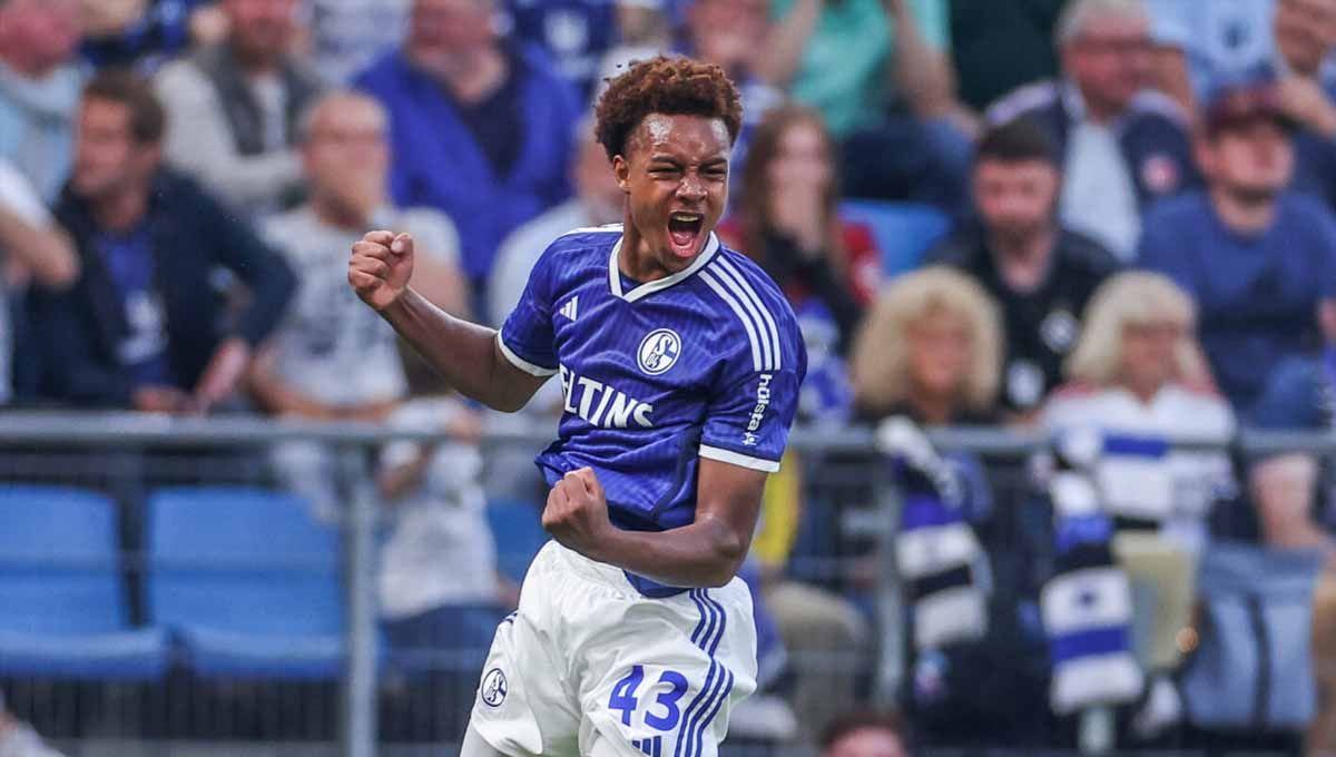 Klub Liga Italia (Serie A), Inter Milan, mengikuti jejak AC Milan untuk ikut memantau wonderkid Schalke 04, Assan Ouedraogo. (Foto: schalke04.de) Copyright: © schalke04.de