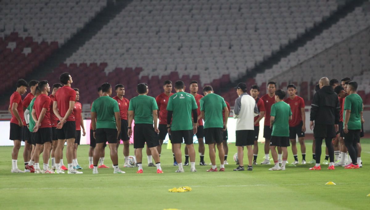 Timnas Indonesia menggelar official training jelang laga Pra Piala Dunia melawan Brunei Darussalam di Stadion GBK, Rabu (11/10/23). Copyright: © Herry Ibrahim/INDOSPORT