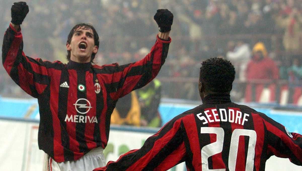 Selebrasi Kaka dan Seedorf saat masih berseragam AC Milan Copyright: © acmilan.com