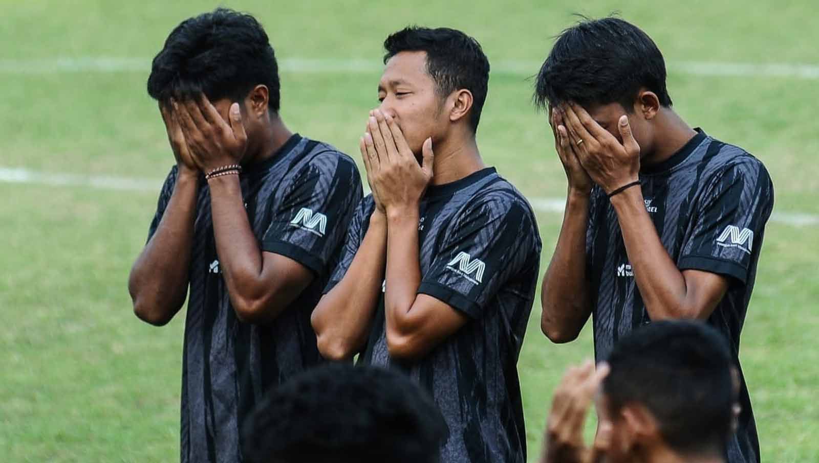 Para pemain Arema FC berlatih dalam TC di Kota Batu. (Foto: MO Arema FC) Copyright: © MO Arema FC