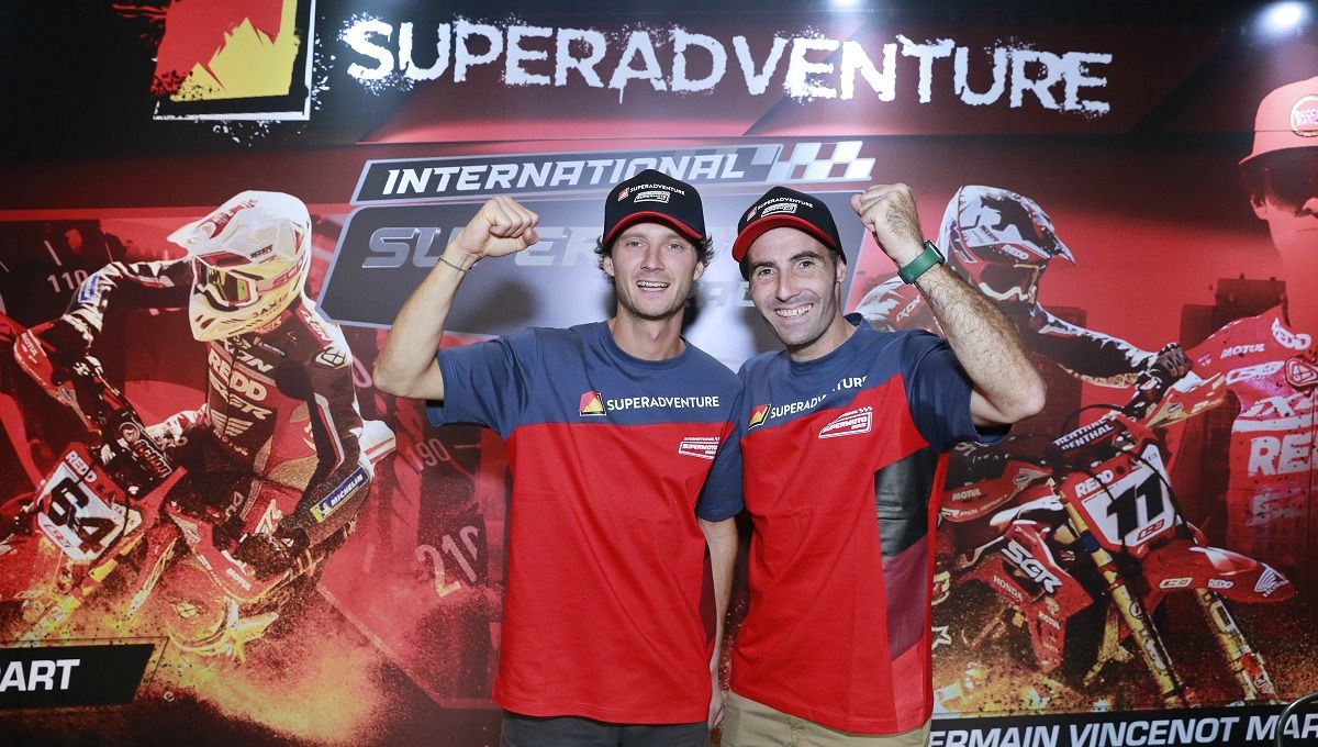 Dua pembalap supermoto kelas dunia, yaitu Germain Vincenot dan Sylvain Bidart. Copyright: © SuperAdventure
