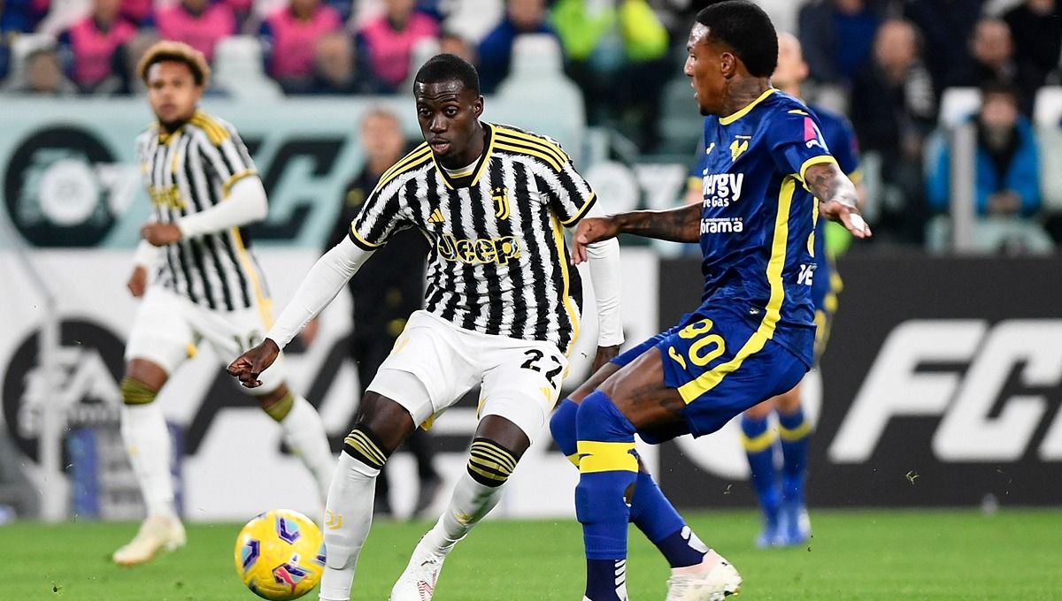 Aksi Timothy Weah di laga Juventus vs Verona. (Foto: REUTERS/Massimo Pinca) Copyright: © REUTERS/Massimo Pinca