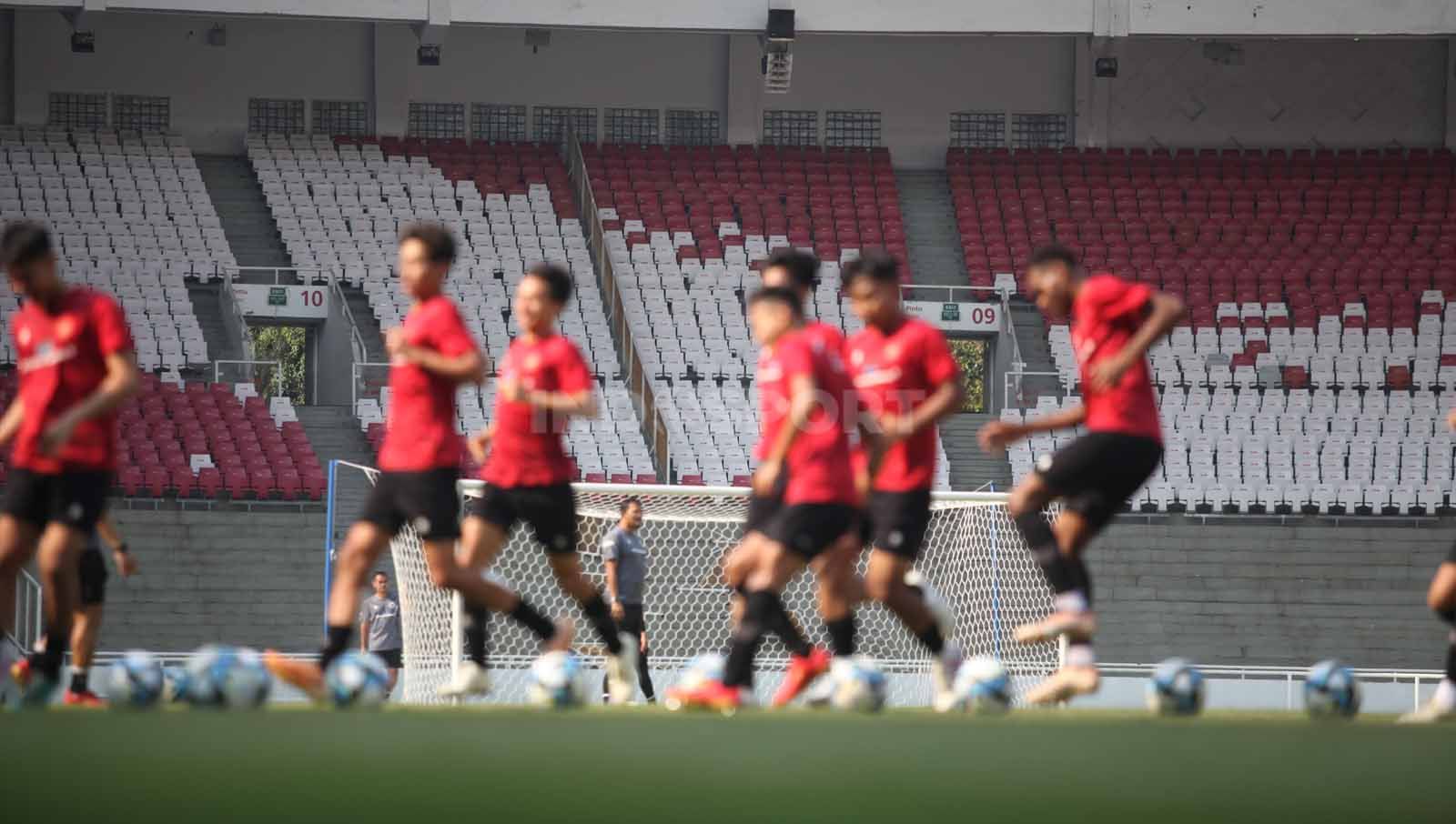 Timnas U-17 akan mempelajari 3 calon lawan di Piala Dunia U-17 melalui video yang juga akan dihadiri oleh Dirtek PSSI, Frank Wormuth. (Foto: Herry Ibrahim/INDOSPORT) Copyright: © Herry Ibrahim/INDOSPORT