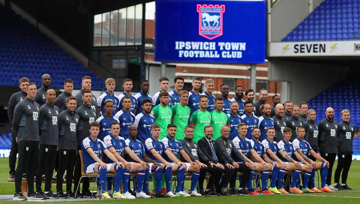 Babak 16 besar Carabao Cup 2023 akan bergulir dan itu artinya waktunya menyaksikan lagi Elkan Baggott dan Ipswich Town beraksi. (Foto: IG@ipswichtown) Copyright: © IG@ipswichtown