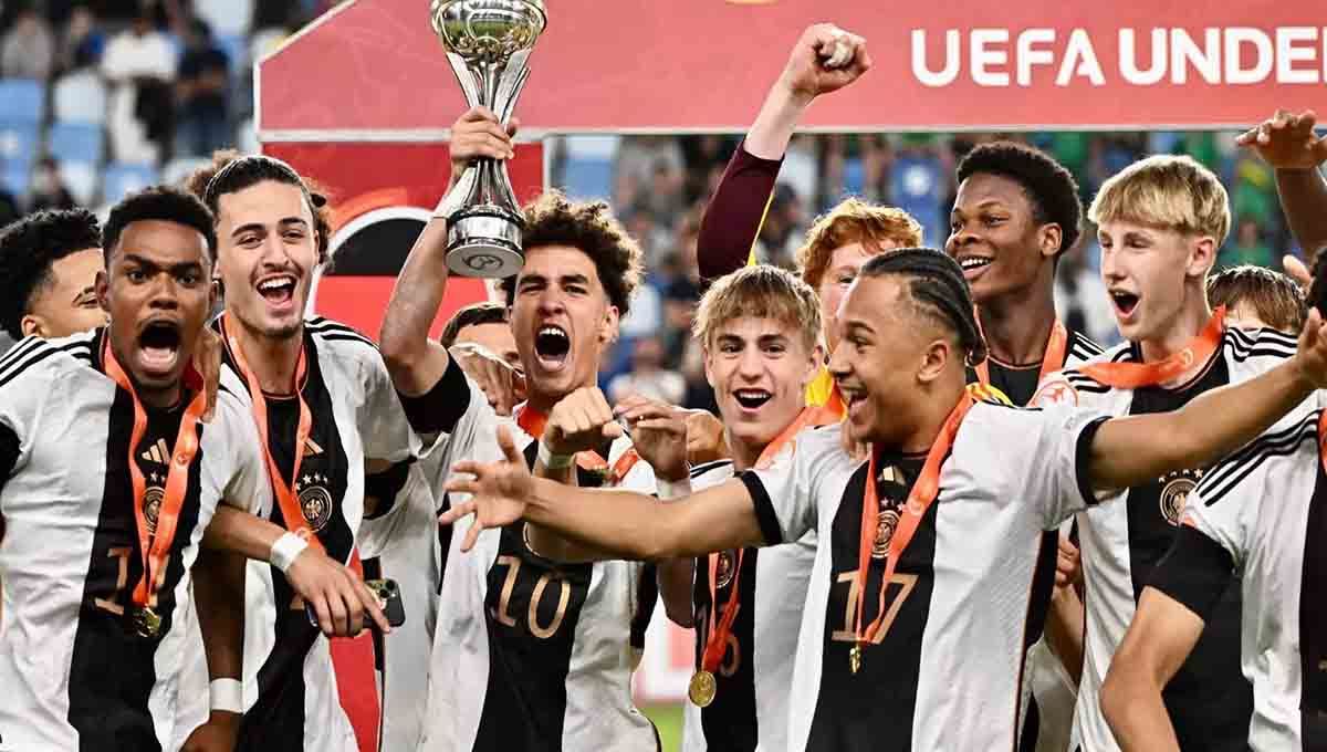 Timnas Jerman U-17 mulai beradaptasi dengan cuaca di Bandung jelang bergulirnya Piala Dunia U-17 2023. Copyright: © FIFA