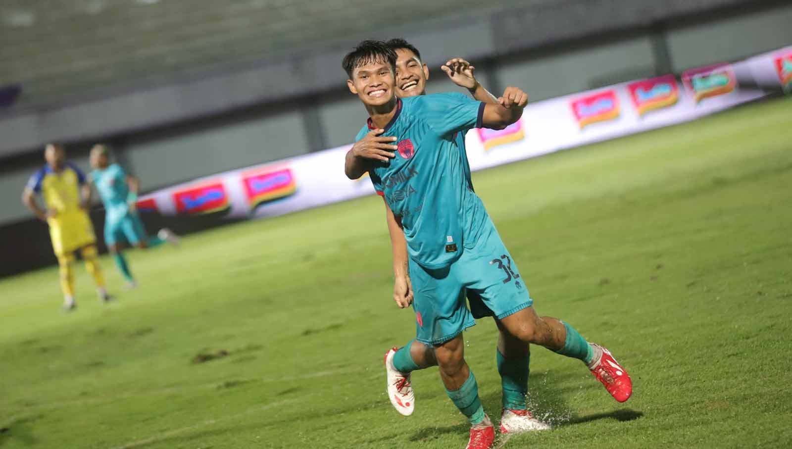 Selebrasi pemain Persita usai mencetak gol ke gawang Barito Putera pada laga pekan ke-18 Liga 1 2023. (Foto: MO Persita Tangerang) Copyright: © MO Persita Tangerang
