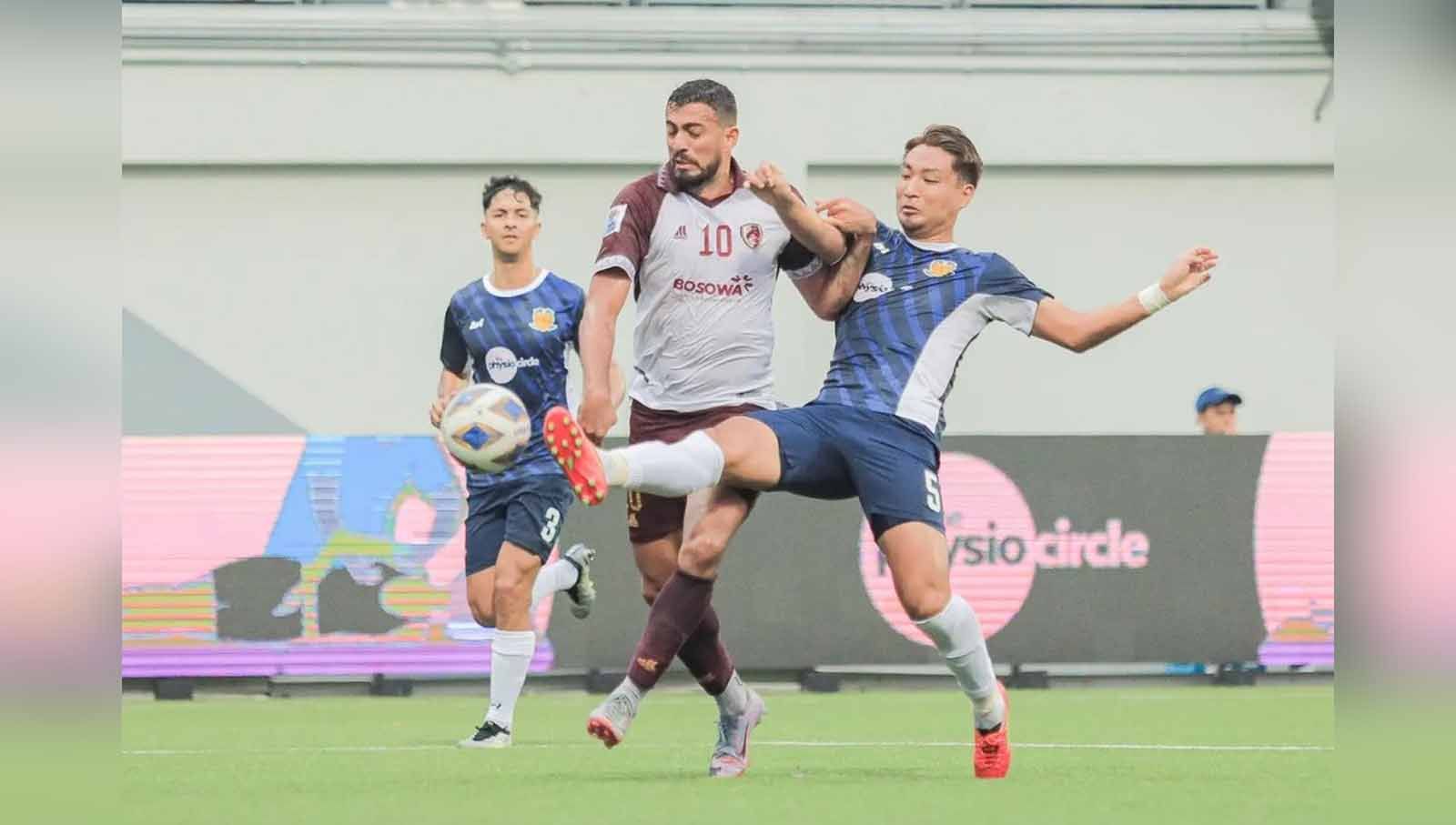 Laga pertandingan Piala AFC Cup antara Hougang United vs PSM Makassar, Kamis (09/11/23). (Foto: Instagram@psm_makassar) Copyright: © Instagram@psm_makassar