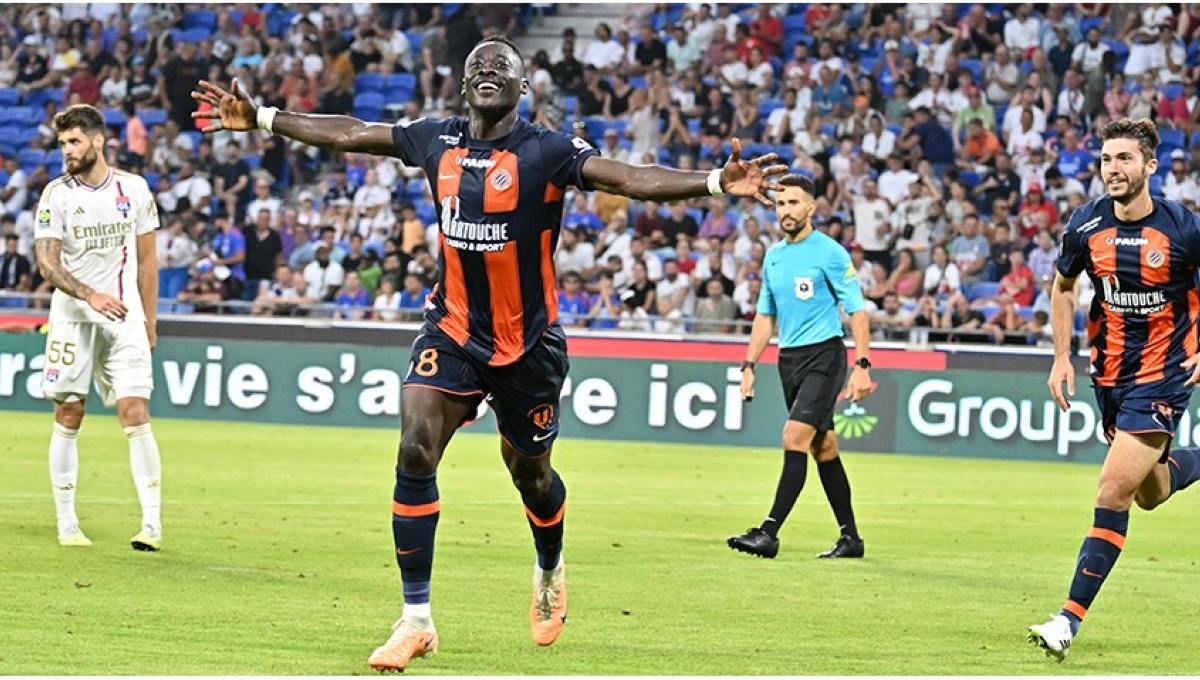 Bomber Montpellier yang kabarnya diminati AC Milan, Akor Adams. Copyright: © Montpellier.