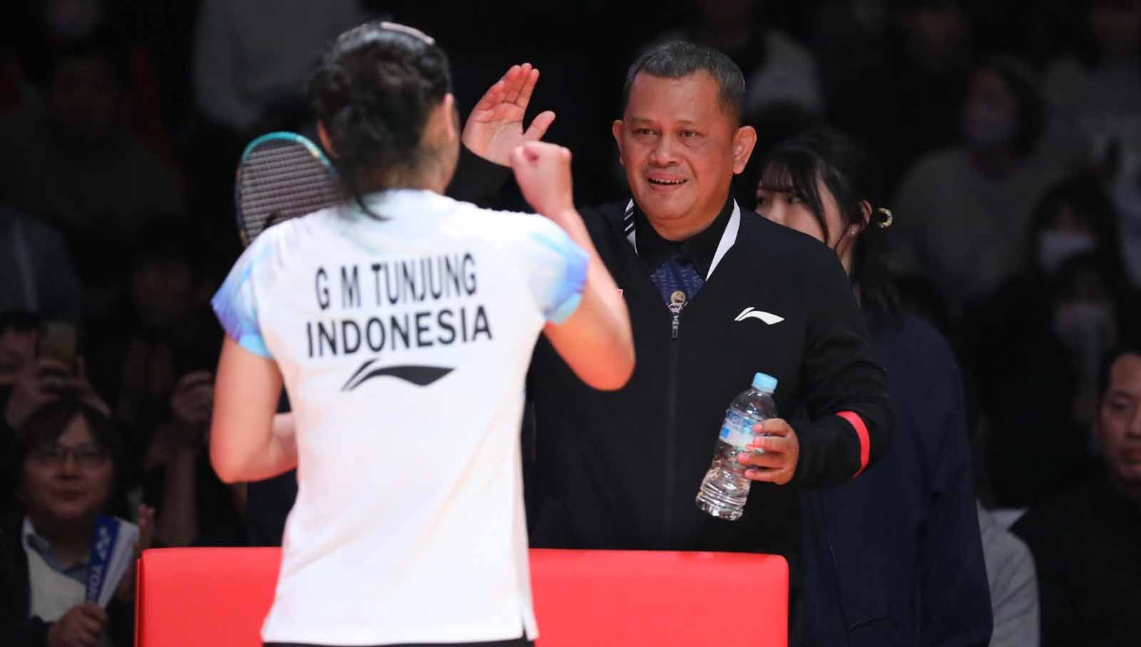 Pelatih tunggal putri, Herli Djaenudin pada final Kumamoto Masters 2023, Minggu (19/11/2023). (Foto: PP PBSI) Copyright: © PP PBSI