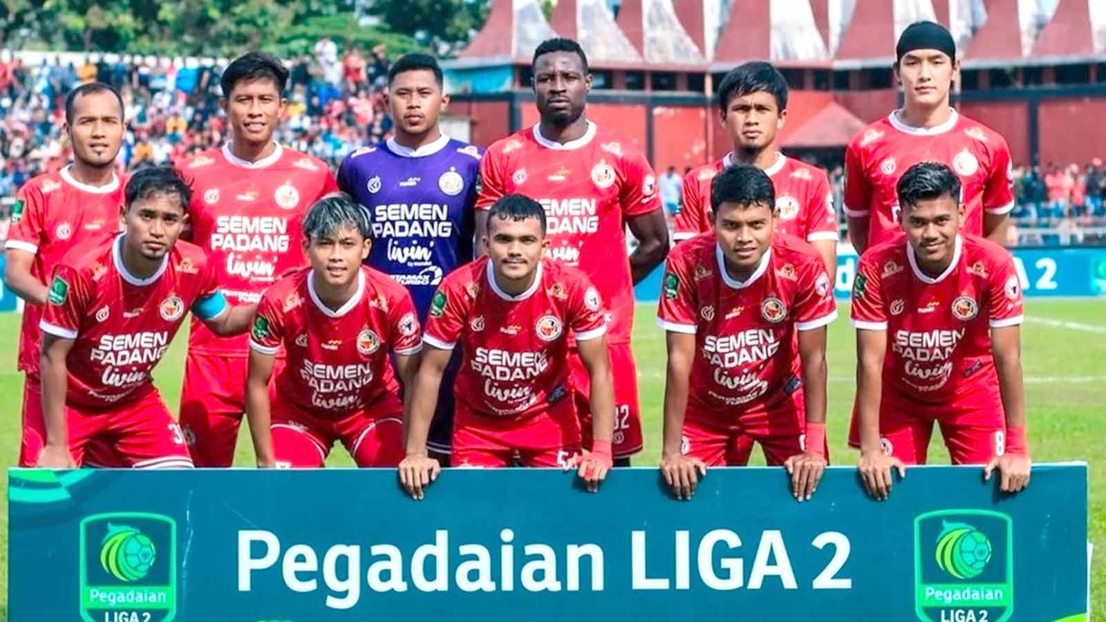 Starting Eleven Semen Padang FC saat menjamu Sriwijaya FC di Padang. (Foto: ig@semenpadangfcid) Copyright: © ig@semenpadangfcid