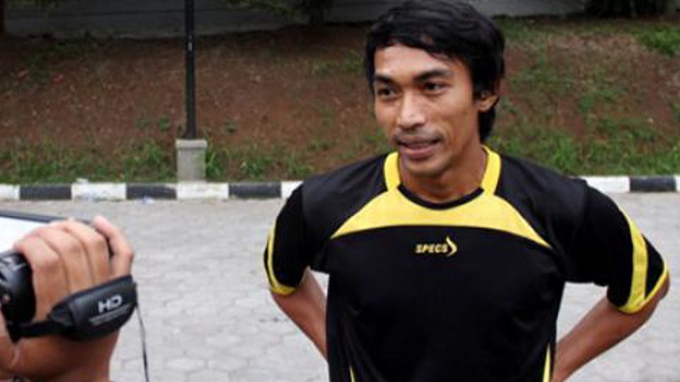 Aliyudin saat diwawancarai oleh salah satu stasiun televisi. Copyright: ©