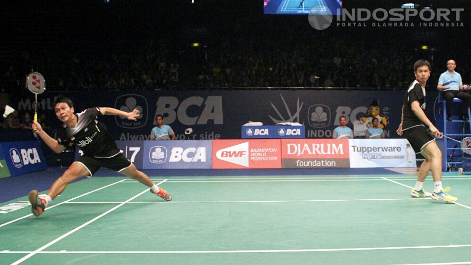 Pasangan Indonesia, Mohammad Ahsan/Hendra Setiawan, akan berhadapan dengan wakil Korsel, Kim Sa Rang/Kim Ki Jung pada semifinal Indonesia Open 2014 di Jakarta, Sabtu (21/06/14). Copyright: &copy; Herry Ibrahim/INDOSPORT
