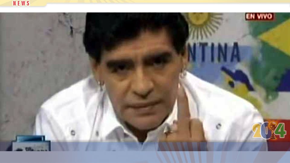 Diego Maradona saat diwawancarai di stasiun televisi Brasil. Copyright: &copy; GRAFIS : M Yogi Arham/INDOSPORT-MARCA