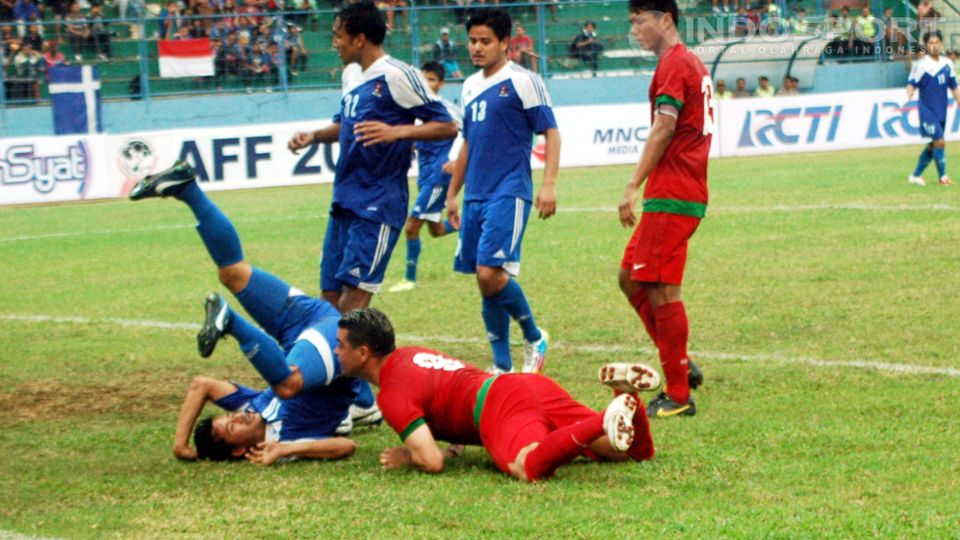 Jelang bentrok kontra Timnas Indonesia di Kualifikasi Piala Asia 2023, pelatih Nepal Abdullah Al-Shallahi mengalami serangan jantung. Copyright: © Ardiyansyah/INDOSPORT