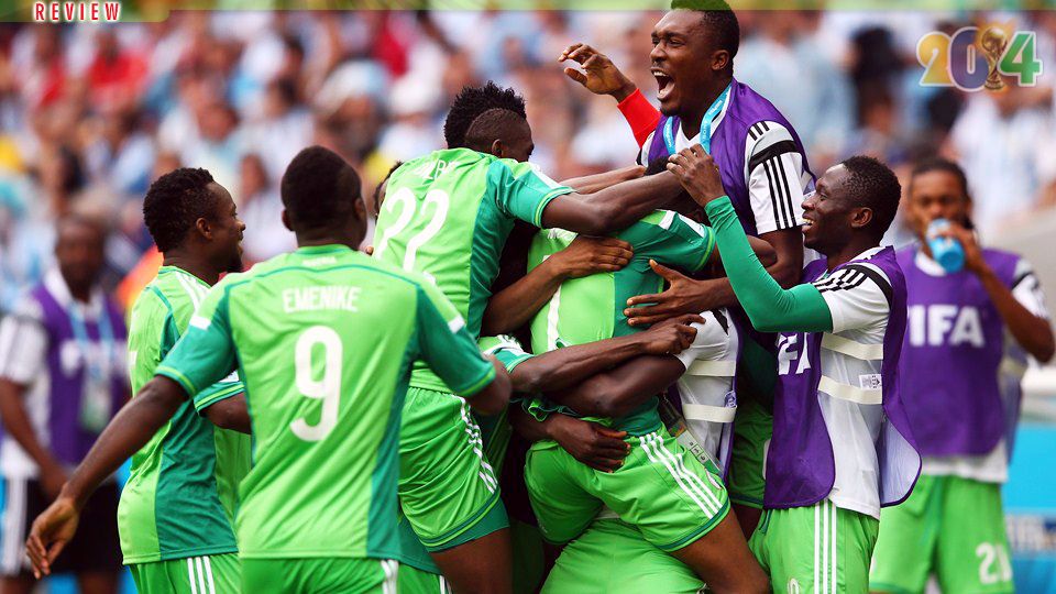 Skuat Nigeria saat merayakan gol ke gawang Argentina pada Piala Dunia 2014 lalu. Copyright: © FIFA