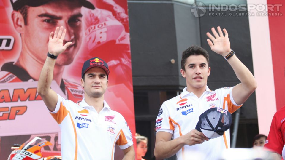 Dani Pedrosa (kiri) dan Marc Marquez. Copyright: &copy; Herry Ibrahim/INDOSPORT