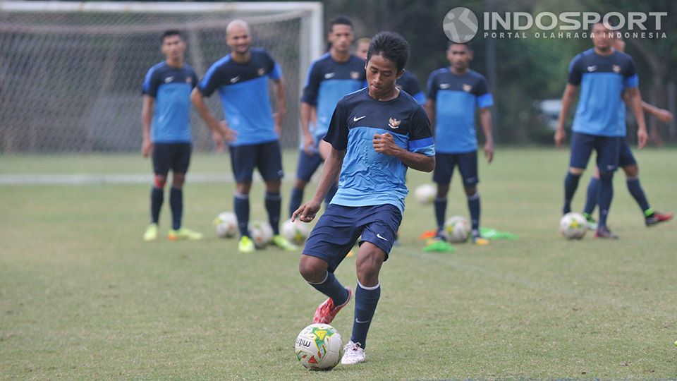 Bayu Gatra saat masih berseragam Timnas Indonesia. Foto: Ratno Prasetyo/ INDOSPORT. Copyright: © Ratno Prasetyo/ INDOSPORT