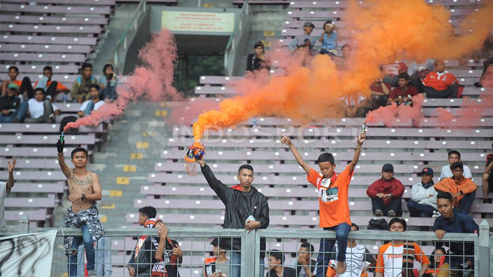 Jakmania Copyright: &copy; Ratno Prasetyo/ INDOSPORT